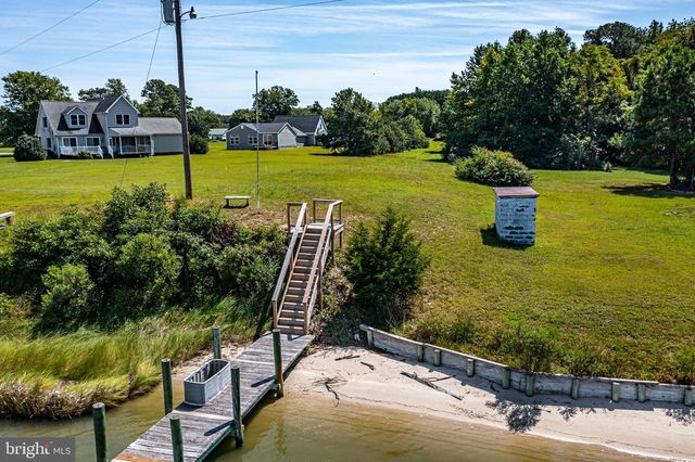 2755 SUNNYBANK RD, Reedville, VA 22539