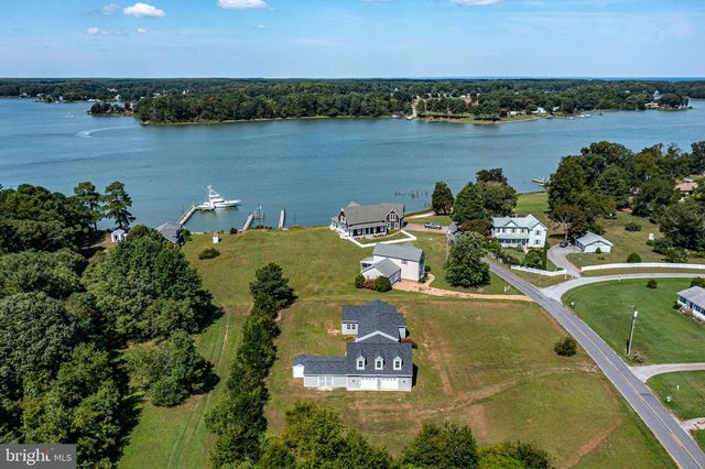 2755 SUNNYBANK RD, Reedville, VA 22539