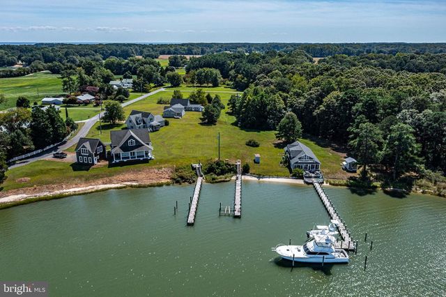 2755 SUNNYBANK RD, Reedville, VA 22539