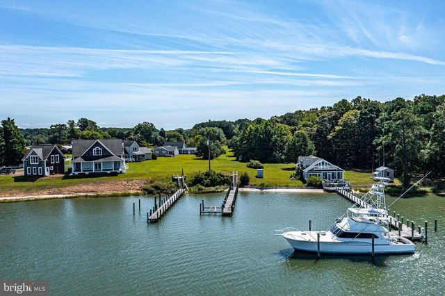 2755 SUNNYBANK RD, Reedville, VA 22539