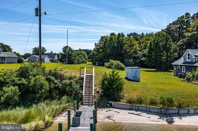 2755 SUNNYBANK RD, Reedville, VA 22539