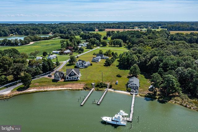2755 SUNNYBANK RD, Reedville, VA 22539