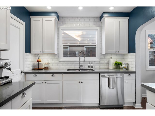 6003 N MICHIGAN Ave, Portland, OR 97217