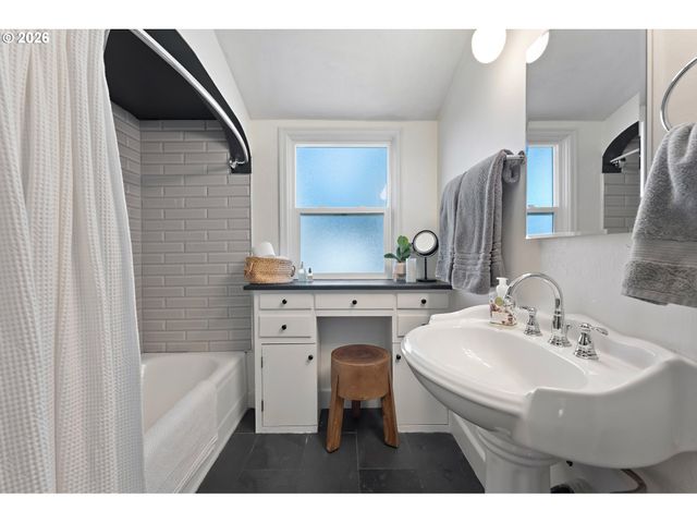 6003 N MICHIGAN Ave, Portland, OR 97217