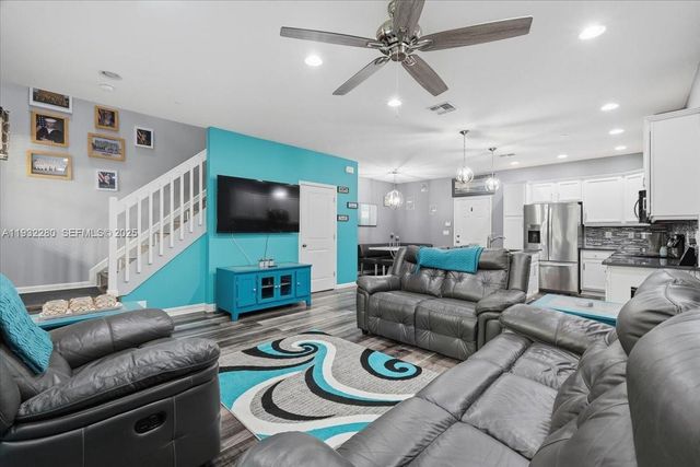 4126 Cascada Cir, Cooper City, FL 33024