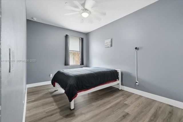 4126 Cascada Cir, Cooper City, FL 33024