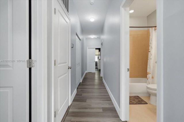 4126 Cascada Cir, Cooper City, FL 33024