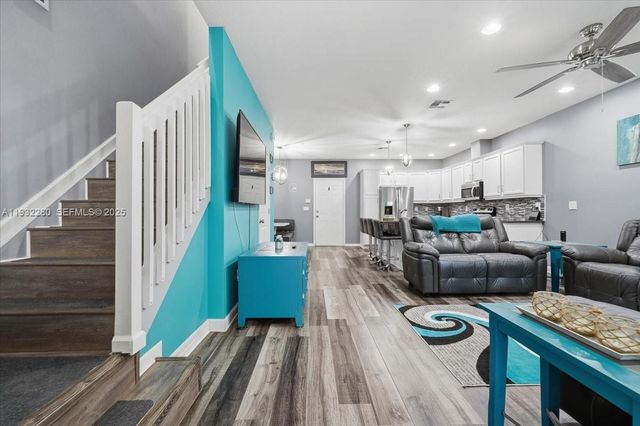 4126 Cascada Cir, Cooper City, FL 33024