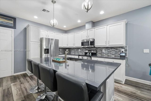 4126 Cascada Cir, Cooper City, FL 33024