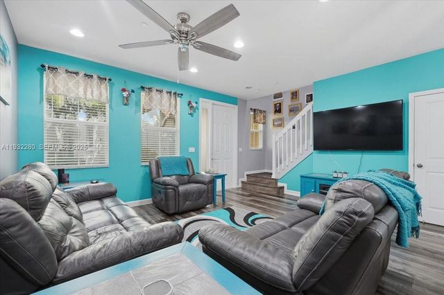 4126 Cascada Cir, Cooper City, FL 33024