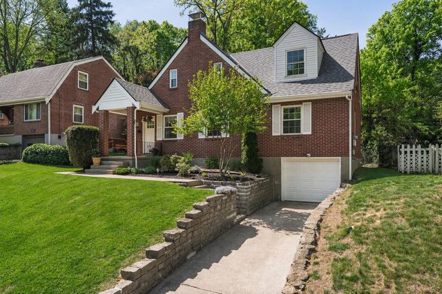 1425 Amsterdam Road, Park Hills, KY 41011