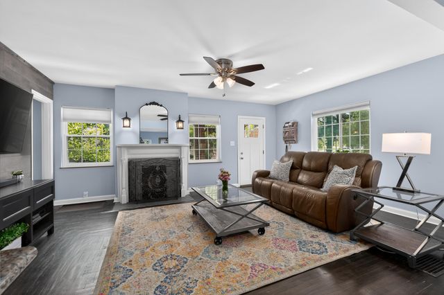 1425 Amsterdam Road, Park Hills, KY 41011