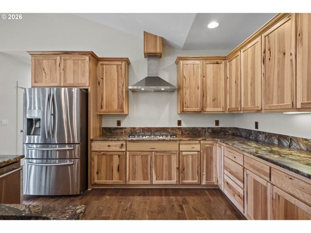 17092 S GERBER Rd, Oregon City, OR 97045
