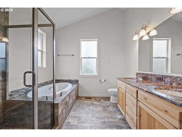 17092 S GERBER Rd, Oregon City, OR 97045