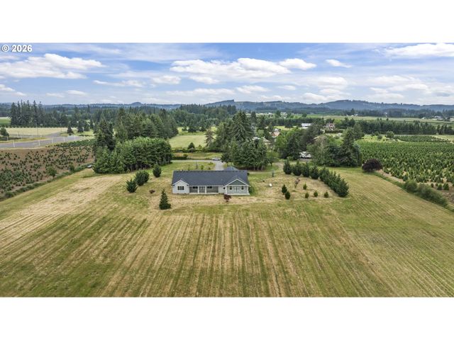 17092 S GERBER Rd, Oregon City, OR 97045
