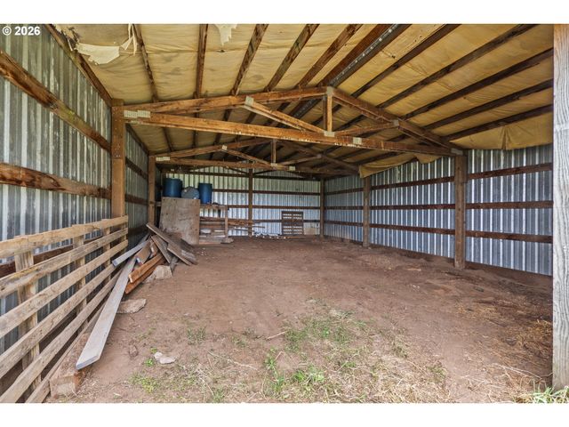 17092 S GERBER Rd, Oregon City, OR 97045