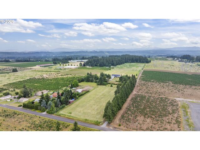 17092 S GERBER Rd, Oregon City, OR 97045