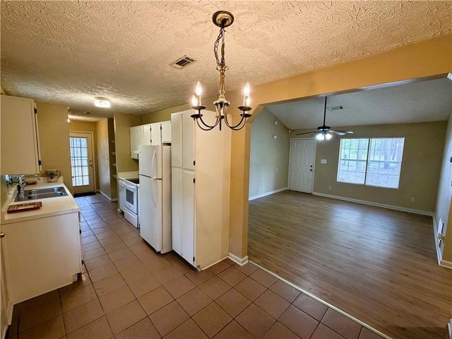 122 Oriole Drive, Jonesboro, GA 30238