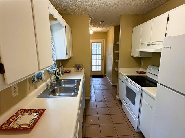 122 Oriole Drive, Jonesboro, GA 30238