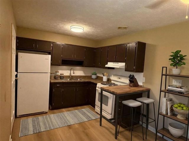 122 Oriole Drive, Jonesboro, GA 30238