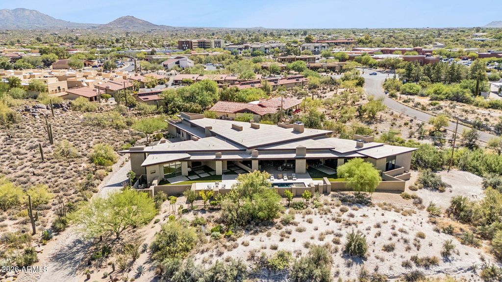 Image 130 of property listing at 37021 N HOLIDAY Lane, Carefree, AZ 85377