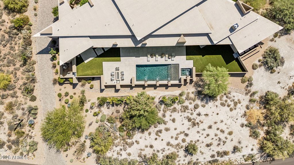 Image 139 of property listing at 37021 N HOLIDAY Lane, Carefree, AZ 85377