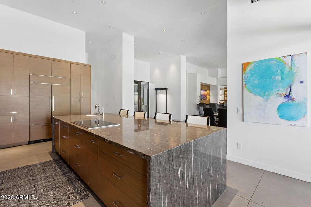 Image 39 of property listing at 37021 N HOLIDAY Lane, Carefree, AZ 85377