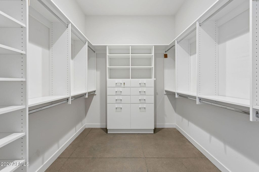 Image 73 of property listing at 37021 N HOLIDAY Lane, Carefree, AZ 85377