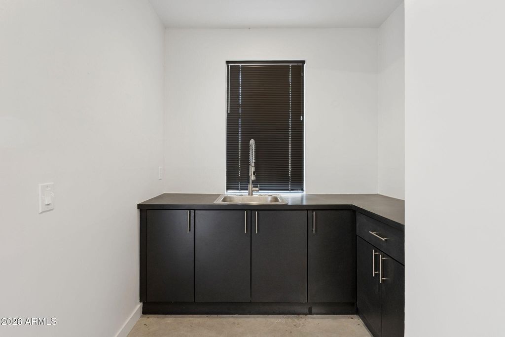 Image 96 of property listing at 37021 N HOLIDAY Lane, Carefree, AZ 85377