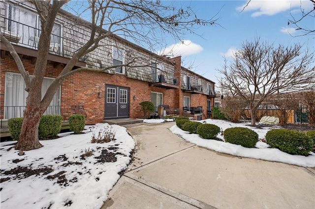 4430 Jarboe Street 6, Kansas City, MO 64111