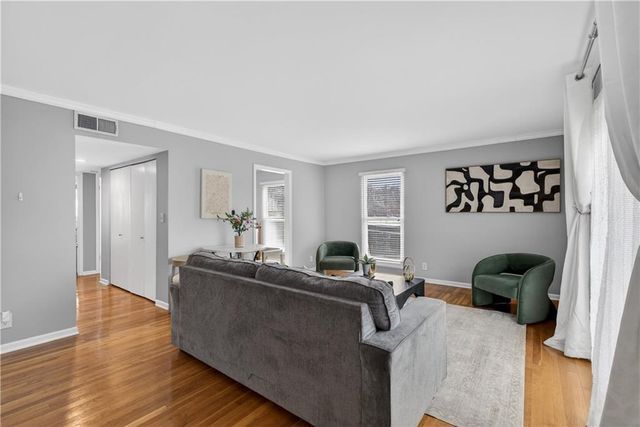 4430 Jarboe Street 6, Kansas City, MO 64111