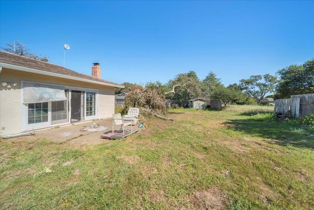 15400 Oak Hills Drive, Salinas, CA 93907