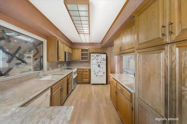 15400 Oak Hills Drive, Salinas, CA 93907