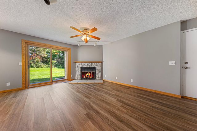 7250 Hunters Run, Eden Prairie, MN 55346