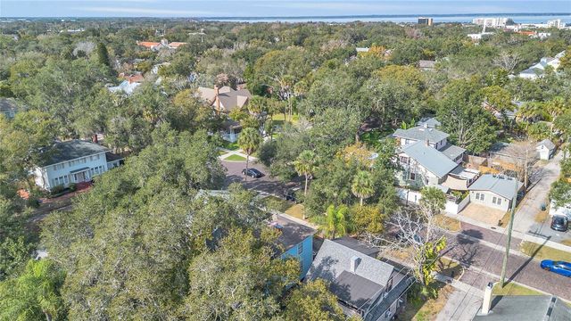 203 E 10TH STREET, Sanford, FL 32771