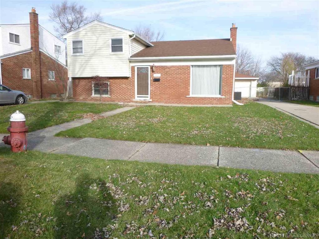 3229 Dolores Avenue, Warren, MI 48091
