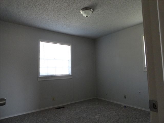 16204 E 2nd Street, Tulsa, OK 74108