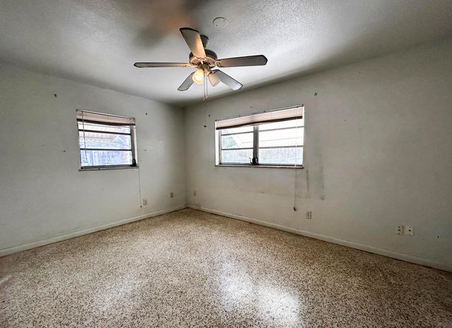 140 SE Prima Vista Boulevard, Port St. Lucie, Port St Lucie, FL 34983