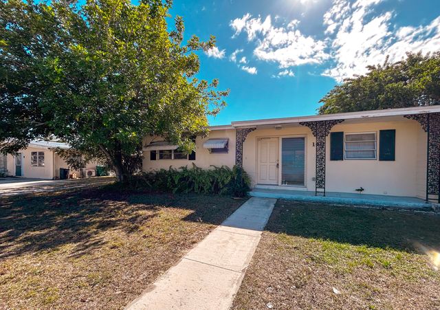 140 SE Prima Vista Boulevard, Port St. Lucie, Port St Lucie, FL 34983