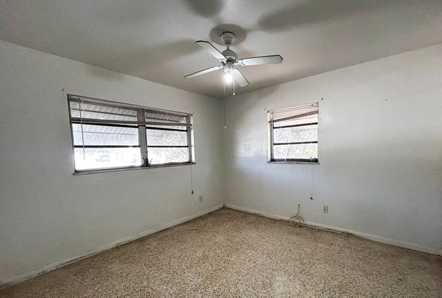 140 SE Prima Vista Boulevard, Port St. Lucie, Port St Lucie, FL 34983