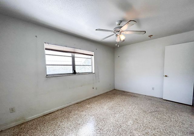 140 SE Prima Vista Boulevard, Port St. Lucie, Port St Lucie, FL 34983