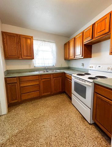 140 SE Prima Vista Boulevard, Port St. Lucie, Port St Lucie, FL 34983