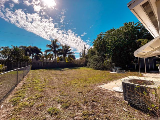 140 SE Prima Vista Boulevard, Port St. Lucie, Port St Lucie, FL 34983