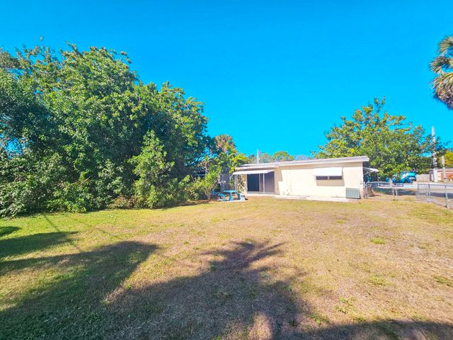 140 SE Prima Vista Boulevard, Port St. Lucie, Port St Lucie, FL 34983