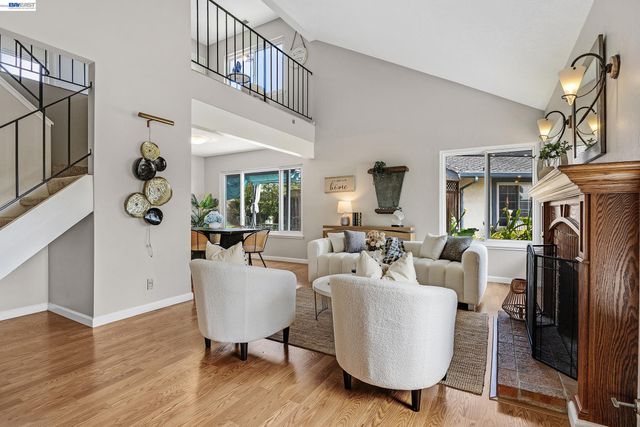 36671 Ponderosa Ct., Newark, CA 94560