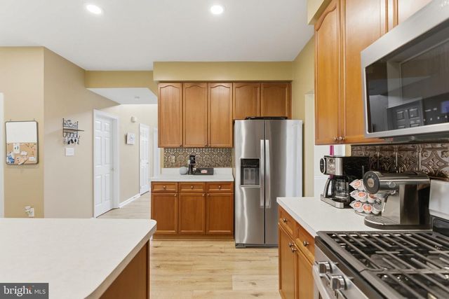 369 ROTTERHAM DR, Hedgesville, WV 25427