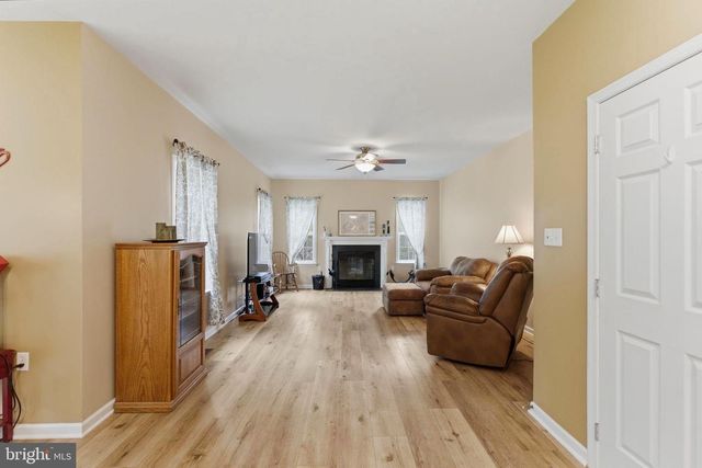369 ROTTERHAM DR, Hedgesville, WV 25427