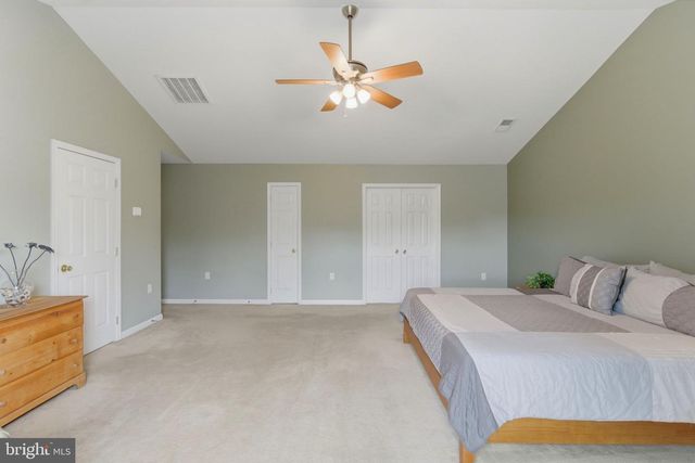 369 ROTTERHAM DR, Hedgesville, WV 25427