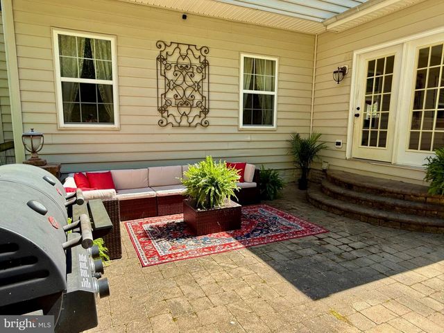 369 ROTTERHAM DR, Hedgesville, WV 25427