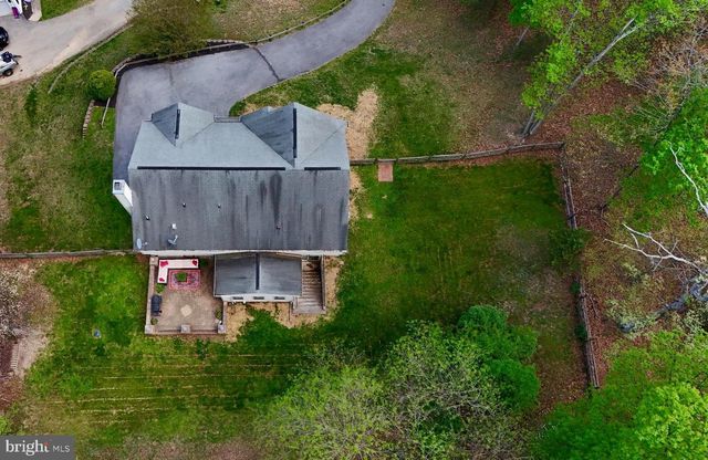 369 ROTTERHAM DR, Hedgesville, WV 25427